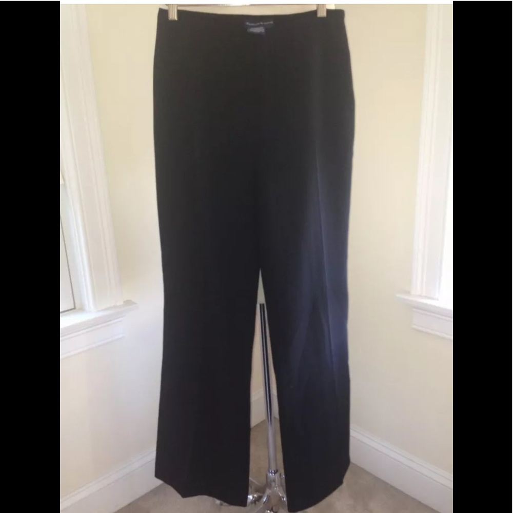 Tristan & Iseut women’s black slacks- Size 8